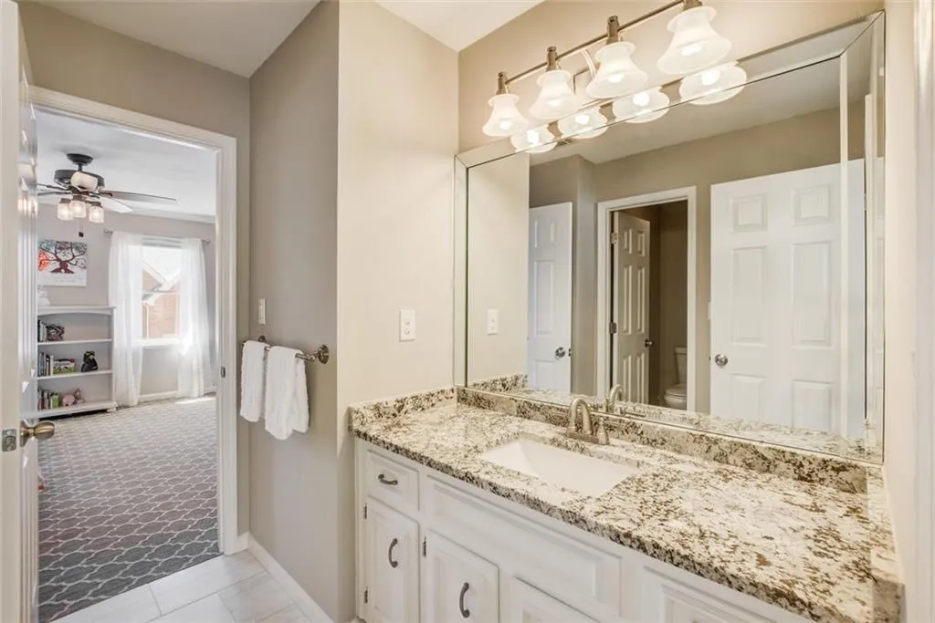 205 Embassy Court, Sandy Springs, Georgia 30328, 3 Bedrooms Bedrooms, ,2 BathroomsBathrooms,Residential,Sold,205 Embassy Court,7033985