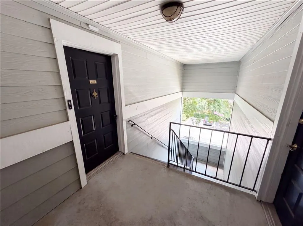 216 Summit North Drive Ne, Atlanta, Georgia 30324, 1 Bedroom Bedrooms, 0 ,1 BathroomBathrooms,Residential,For Sale,216 Summit North Drive Ne,7800309