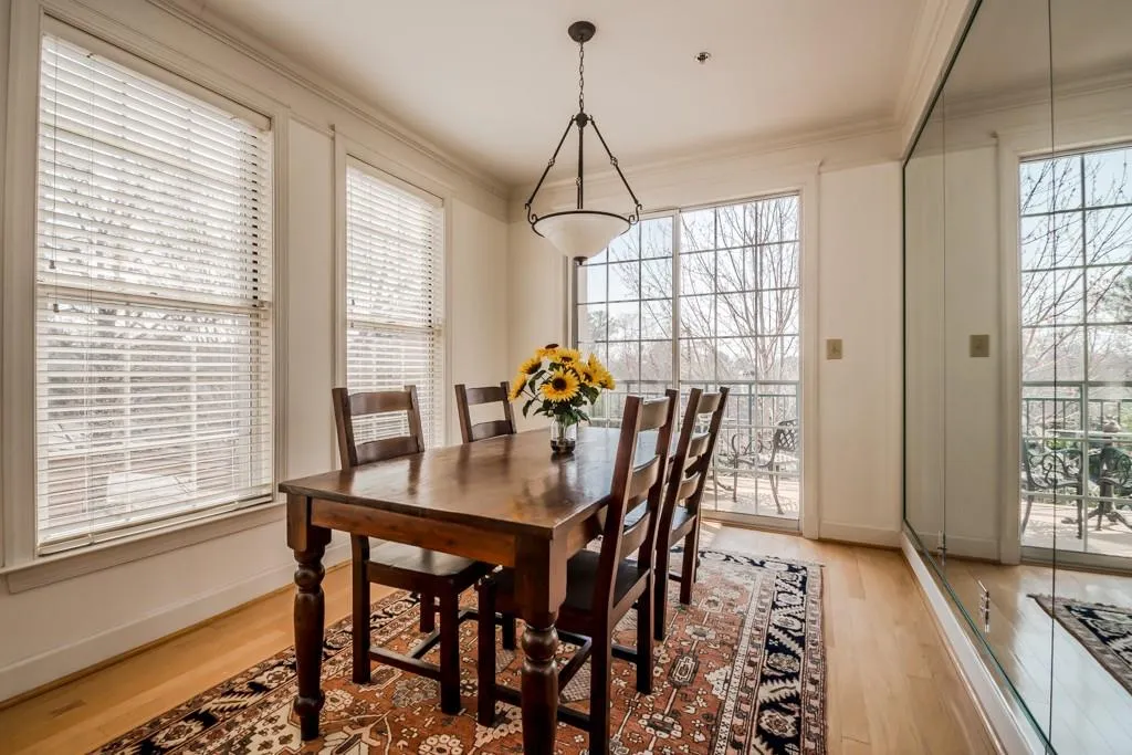 3101 Howell Mill Road Unit 222, Atlanta, Georgia 30327, 1 Bedroom Bedrooms, ,1 BathroomBathrooms,Residential,Sold,3101 Howell Mill Road Unit 222,5825448