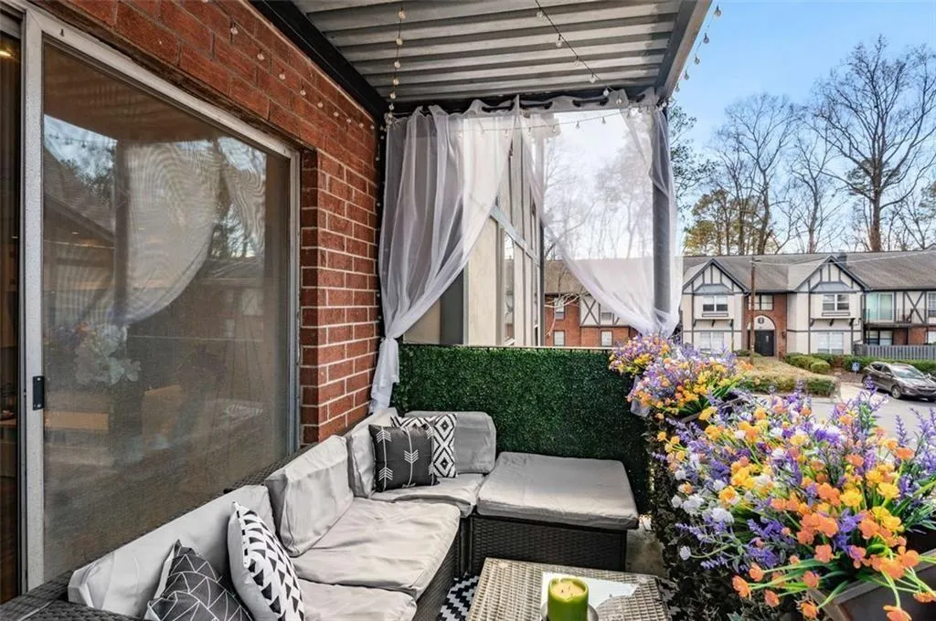 6851 Roswell Road Unit H7, Atlanta, Georgia 30328, 2 Bedrooms Bedrooms, ,2 BathroomsBathrooms,Residential,Sold,6851 Roswell Road Unit H7,7390897