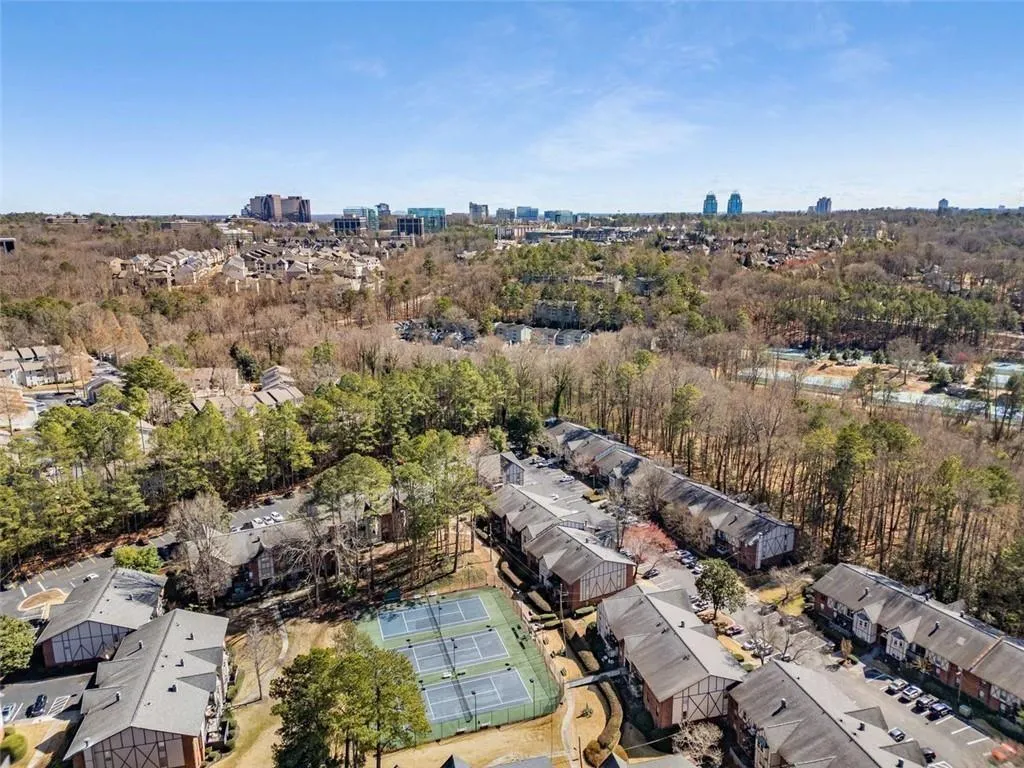 6851 Roswell Road Unit H7, Atlanta, Georgia 30328, 2 Bedrooms Bedrooms, ,2 BathroomsBathrooms,Residential,Sold,6851 Roswell Road Unit H7,7390897