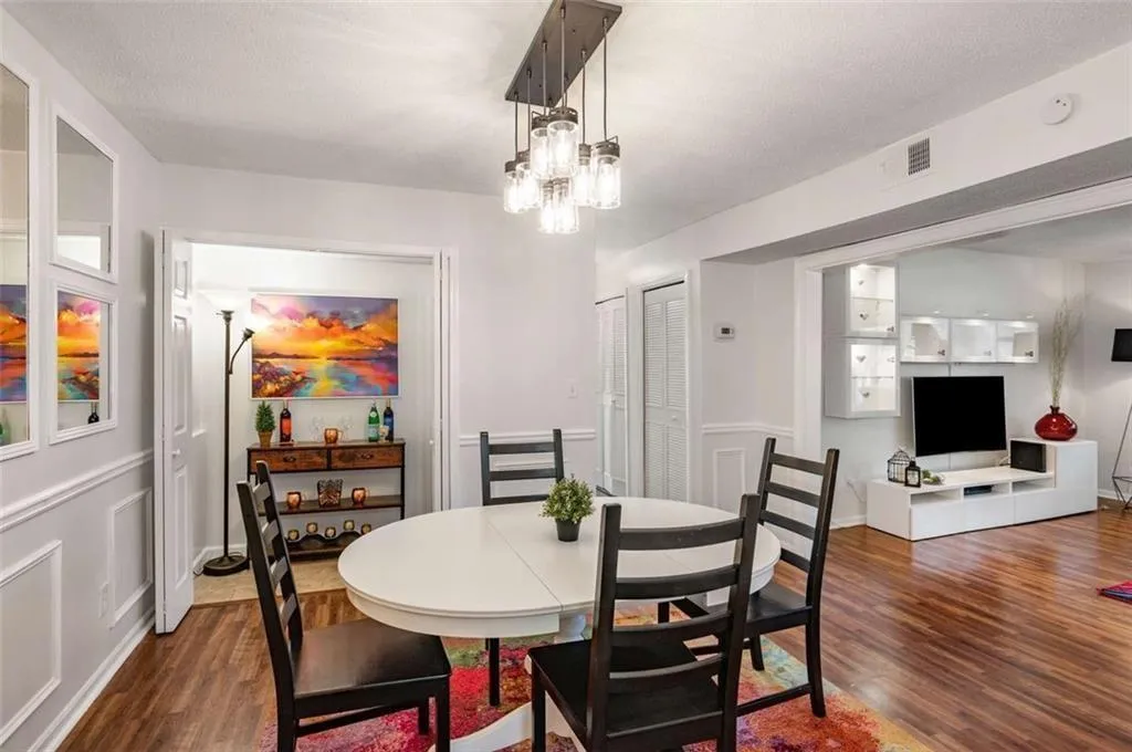 6851 Roswell Road Unit H7, Atlanta, Georgia 30328, 2 Bedrooms Bedrooms, ,2 BathroomsBathrooms,Residential,Sold,6851 Roswell Road Unit H7,7390897