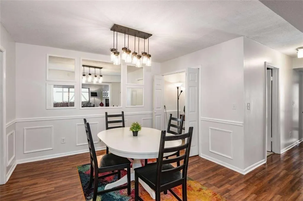 6851 Roswell Road Unit H7, Atlanta, Georgia 30328, 2 Bedrooms Bedrooms, ,2 BathroomsBathrooms,Residential,Sold,6851 Roswell Road Unit H7,7390897