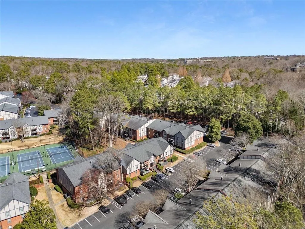 6851 Roswell Road Unit H7, Atlanta, Georgia 30328, 2 Bedrooms Bedrooms, ,2 BathroomsBathrooms,Residential,Sold,6851 Roswell Road Unit H7,7390897