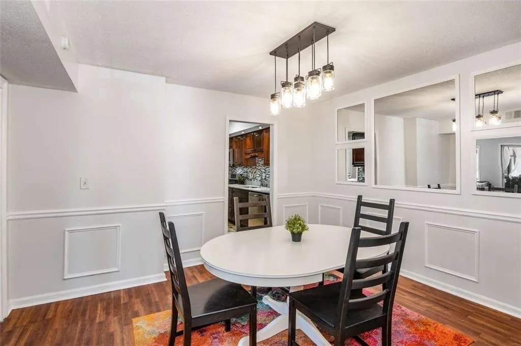 6851 Roswell Road Unit H7, Atlanta, Georgia 30328, 2 Bedrooms Bedrooms, ,2 BathroomsBathrooms,Residential,Sold,6851 Roswell Road Unit H7,7390897