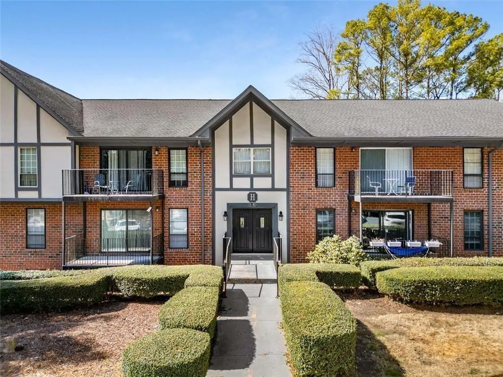 6851 Roswell Road Unit H7, Atlanta, Georgia 30328, 2 Bedrooms Bedrooms, ,2 BathroomsBathrooms,Residential,Sold,6851 Roswell Road Unit H7,7390897