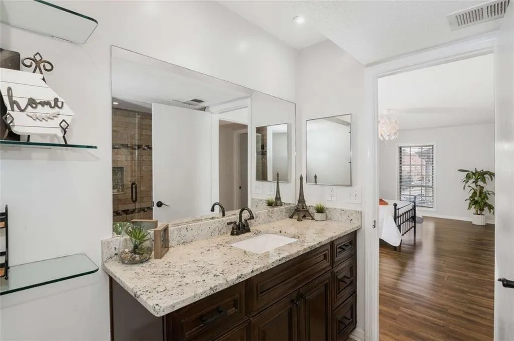 6851 Roswell Road Unit H7, Atlanta, Georgia 30328, 2 Bedrooms Bedrooms, ,2 BathroomsBathrooms,Residential,Sold,6851 Roswell Road Unit H7,7390897