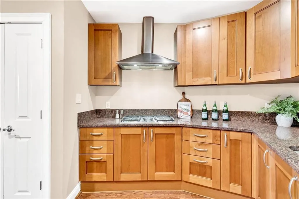 2881 Ne Peachtree Road Ne Unit 1202, Atlanta, Georgia 30305, 2 Bedrooms Bedrooms, ,2 BathroomsBathrooms,Residential,For Sale,2881 Ne Peachtree Road Ne Unit 1202,7588136