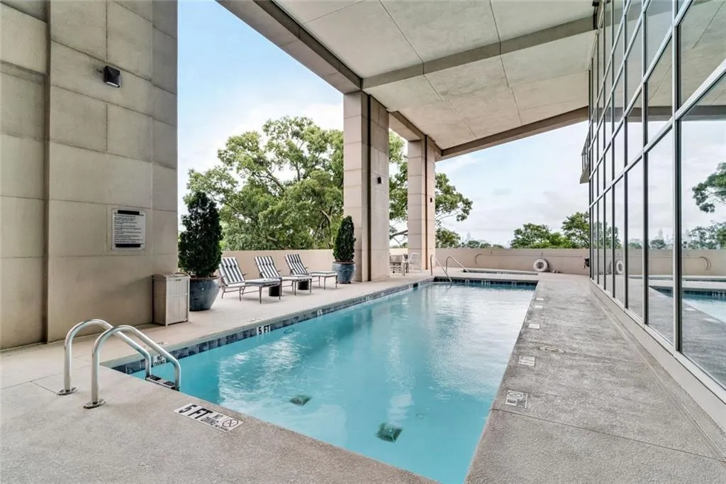 2881 Ne Peachtree Road Ne Unit 1202, Atlanta, Georgia 30305, 2 Bedrooms Bedrooms, ,2 BathroomsBathrooms,Residential,For Sale,2881 Ne Peachtree Road Ne Unit 1202,7588136