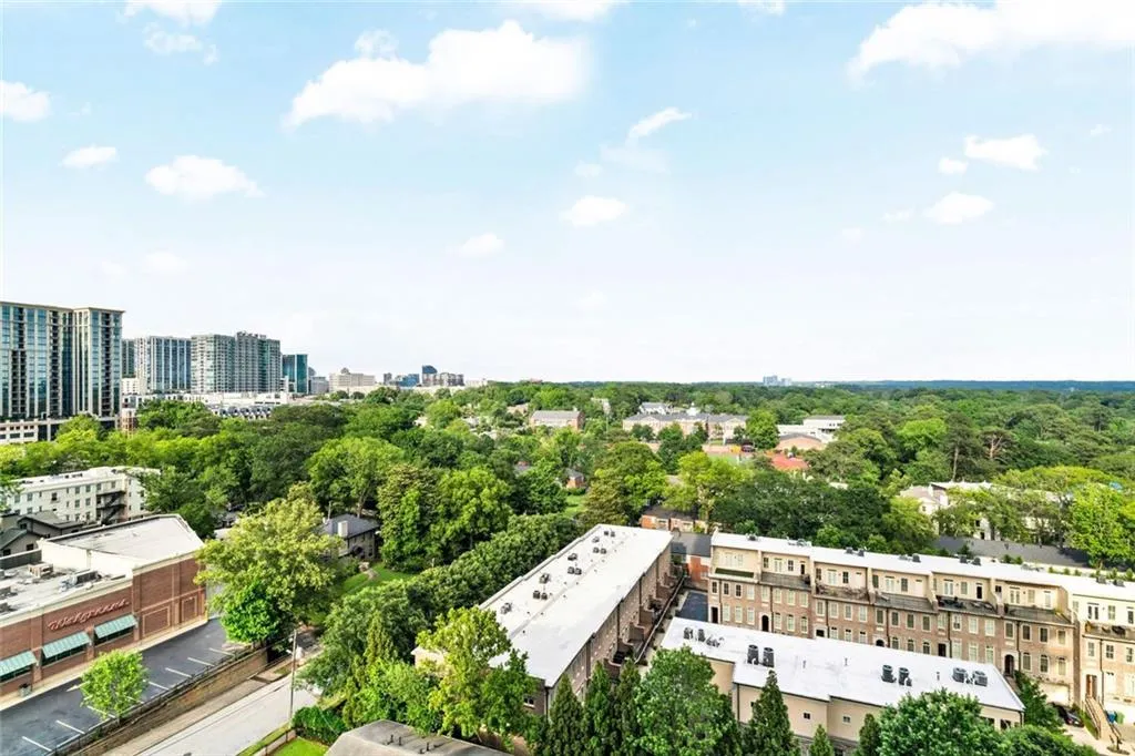 2881 Ne Peachtree Road Ne Unit 1202, Atlanta, Georgia 30305, 2 Bedrooms Bedrooms, ,2 BathroomsBathrooms,Residential,For Sale,2881 Ne Peachtree Road Ne Unit 1202,7588136