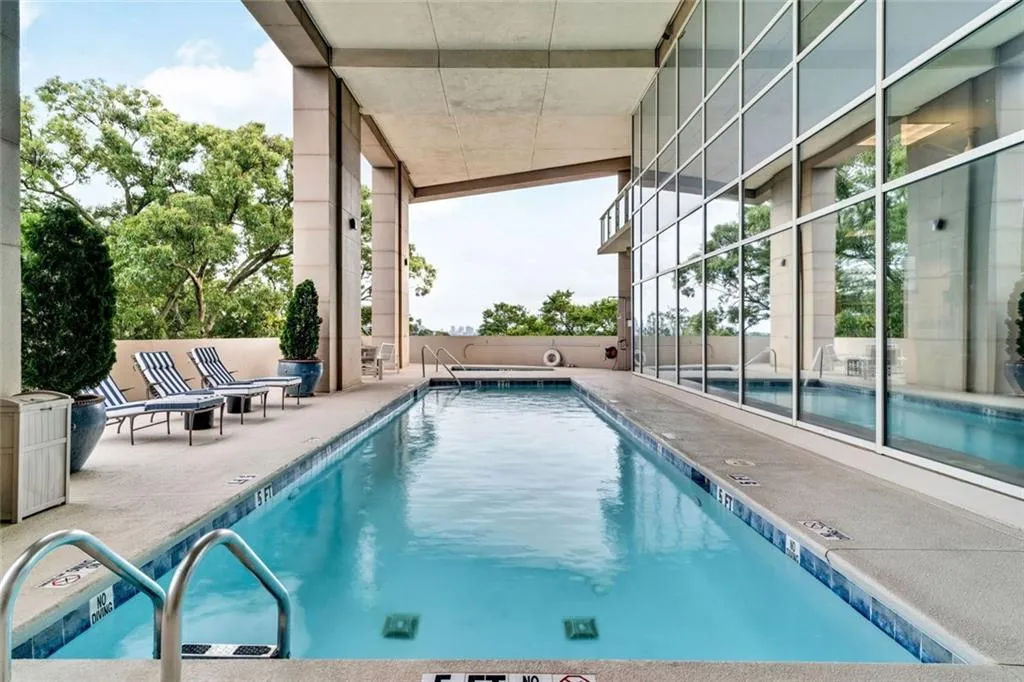 2881 Ne Peachtree Road Ne Unit 1202, Atlanta, Georgia 30305, 2 Bedrooms Bedrooms, ,2 BathroomsBathrooms,Residential,For Sale,2881 Ne Peachtree Road Ne Unit 1202,7588136