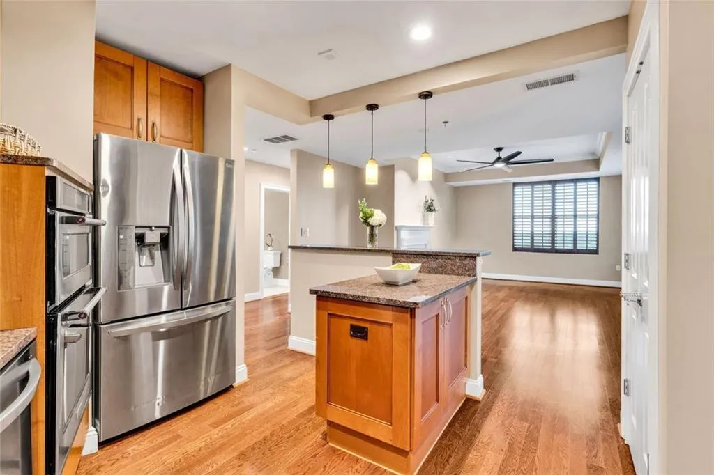 2881 Ne Peachtree Road Ne Unit 1202, Atlanta, Georgia 30305, 2 Bedrooms Bedrooms, ,2 BathroomsBathrooms,Residential,For Sale,2881 Ne Peachtree Road Ne Unit 1202,7588136