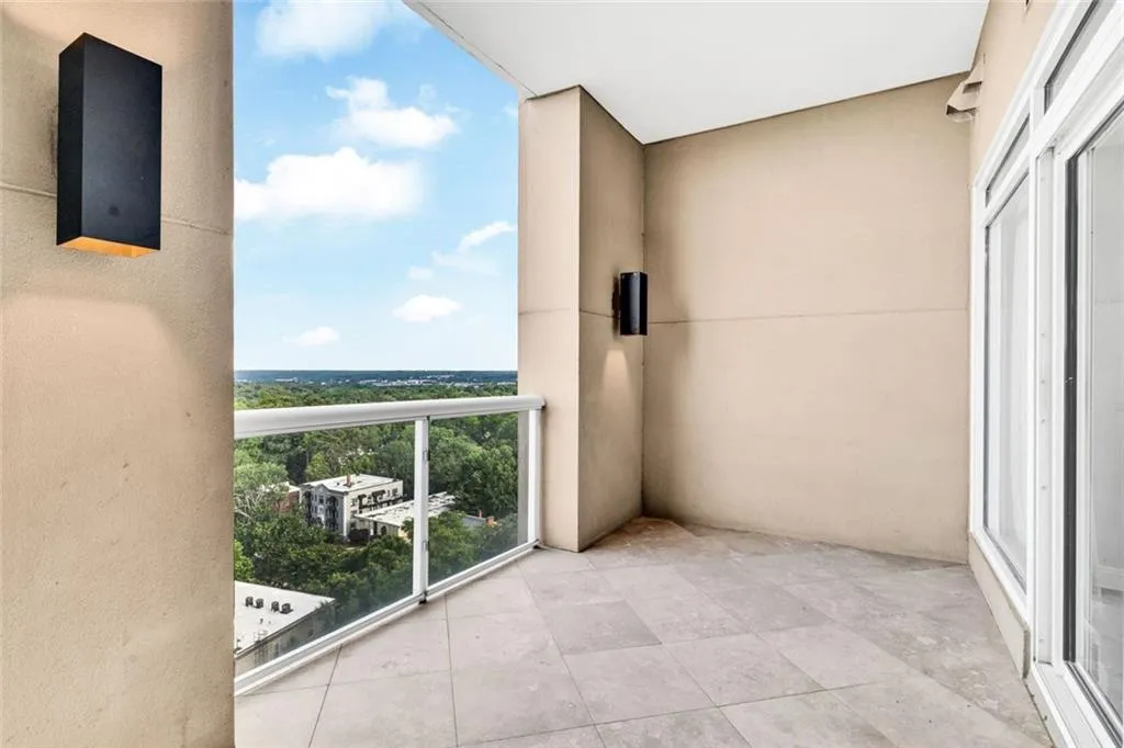 2881 Ne Peachtree Road Ne Unit 1202, Atlanta, Georgia 30305, 2 Bedrooms Bedrooms, ,2 BathroomsBathrooms,Residential,For Sale,2881 Ne Peachtree Road Ne Unit 1202,7588136