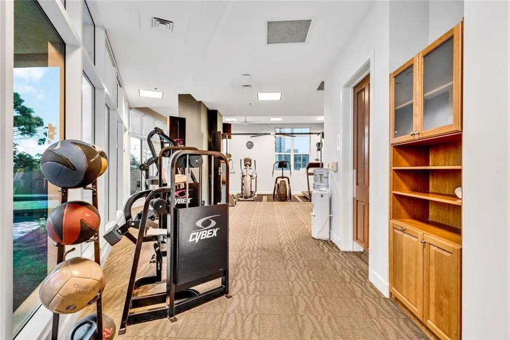 2881 Ne Peachtree Road Ne Unit 1202, Atlanta, Georgia 30305, 2 Bedrooms Bedrooms, ,2 BathroomsBathrooms,Residential,For Sale,2881 Ne Peachtree Road Ne Unit 1202,7588136