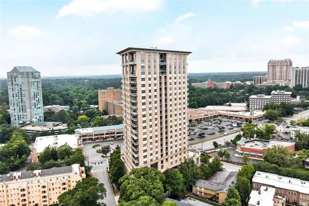 2881 Ne Peachtree Road Ne Unit 1202, Atlanta, Georgia 30305, 2 Bedrooms Bedrooms, ,2 BathroomsBathrooms,Residential,For Sale,2881 Ne Peachtree Road Ne Unit 1202,7588136