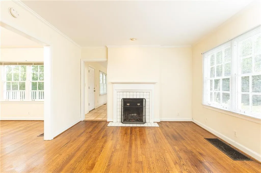 70 Mount Paran Road Ne, Atlanta, Georgia 30342, 2 Bedrooms Bedrooms, ,2 BathroomsBathrooms,Residential,Sold,70 Mount Paran Road Ne,7583385