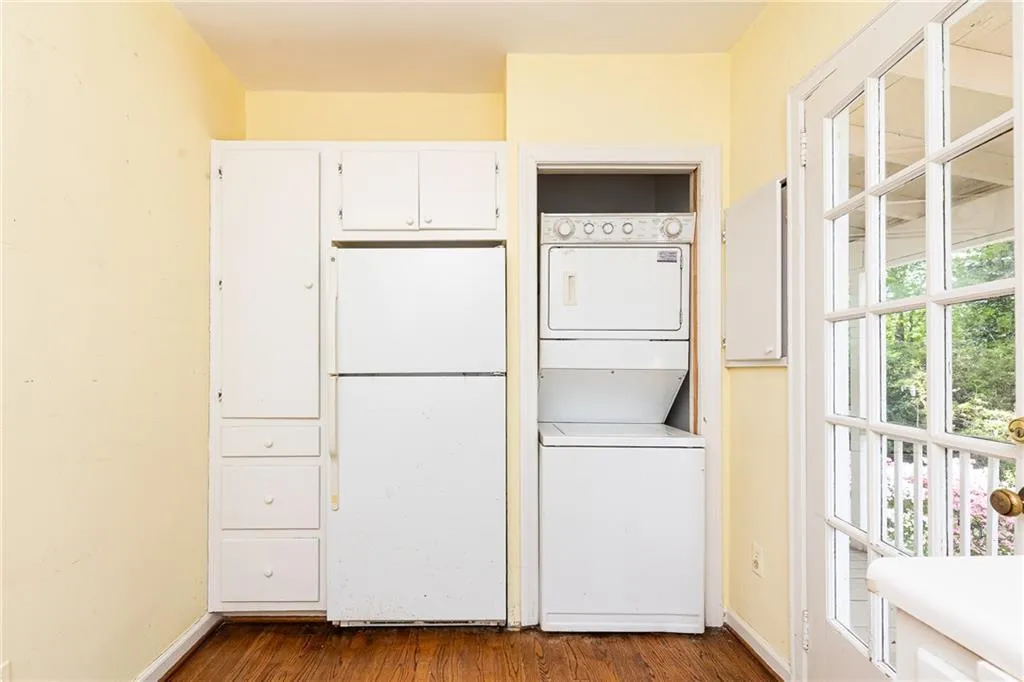 70 Mount Paran Road Ne, Atlanta, Georgia 30342, 2 Bedrooms Bedrooms, ,2 BathroomsBathrooms,Residential,Sold,70 Mount Paran Road Ne,7583385