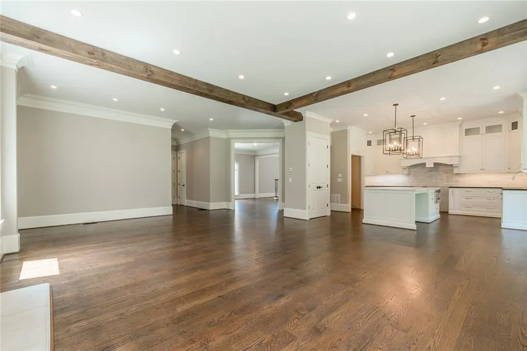 5965 Riverside Drive, Atlanta, Georgia 30328, 6 Bedrooms Bedrooms, ,6 BathroomsBathrooms,Residential,Sold,5965 Riverside Drive,6053521