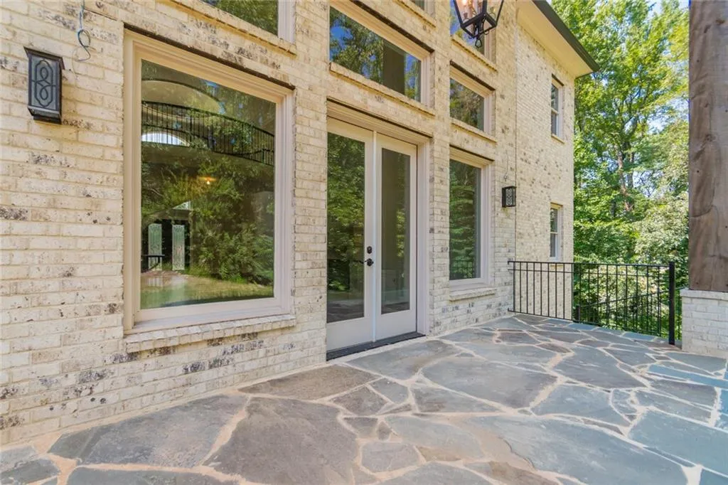 5965 Riverside Drive, Atlanta, Georgia 30328, 6 Bedrooms Bedrooms, ,6 BathroomsBathrooms,Residential,Sold,5965 Riverside Drive,6053521