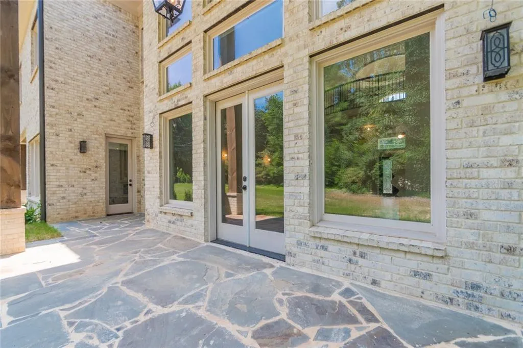 5965 Riverside Drive, Atlanta, Georgia 30328, 6 Bedrooms Bedrooms, ,6 BathroomsBathrooms,Residential,Sold,5965 Riverside Drive,6053521