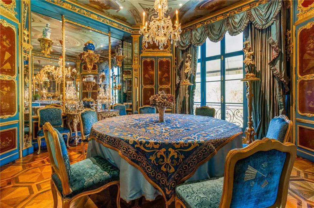 2288 Peachtree Road Nw Unit 6, Atlanta, Georgia 30305, 4 Bedrooms Bedrooms, ,5 BathroomsBathrooms,Residential,For Sale,2288 Peachtree Road Nw Unit 6,7679145