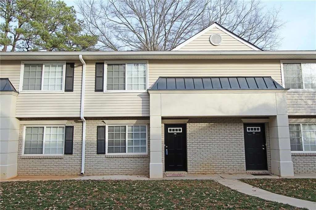 6940 Roswell Road Unit 18c, Atlanta, Georgia 30328, 1 Bedroom Bedrooms, ,1 BathroomBathrooms,Residential,Sold,6940 Roswell Road Unit 18c,5786416