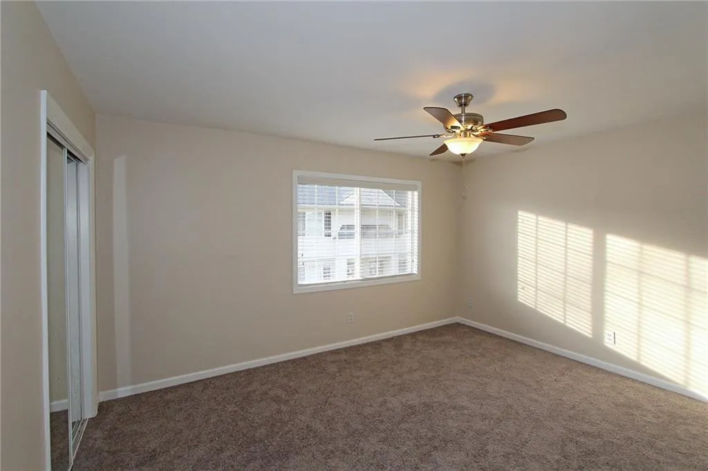 6940 Roswell Road Unit 18c, Atlanta, Georgia 30328, 1 Bedroom Bedrooms, ,1 BathroomBathrooms,Residential,Sold,6940 Roswell Road Unit 18c,5786416