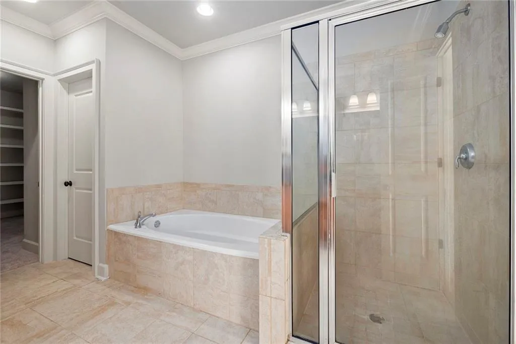 102 Riversgate Drive, Atlanta, Georgia 30339, 3 Bedrooms Bedrooms, ,3 BathroomsBathrooms,Residential,Sold,102 Riversgate Drive,6784185