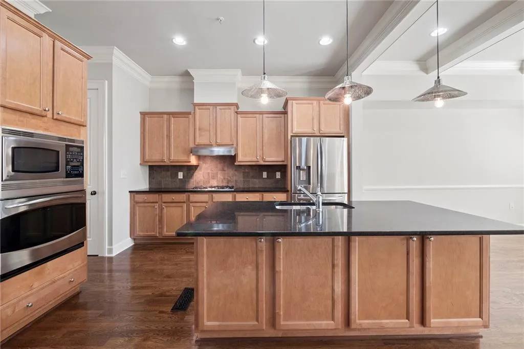 102 Riversgate Drive, Atlanta, Georgia 30339, 3 Bedrooms Bedrooms, ,3 BathroomsBathrooms,Residential,Sold,102 Riversgate Drive,6784185