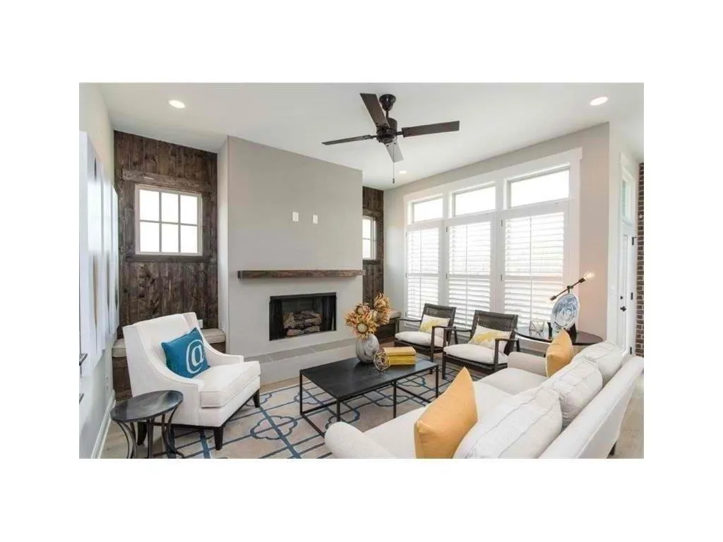 2020 Wheaton Way, Sandy Springs, Georgia 30328, 3 Bedrooms Bedrooms, ,4 BathroomsBathrooms,Residential,Sold,2020 Wheaton Way,5956088