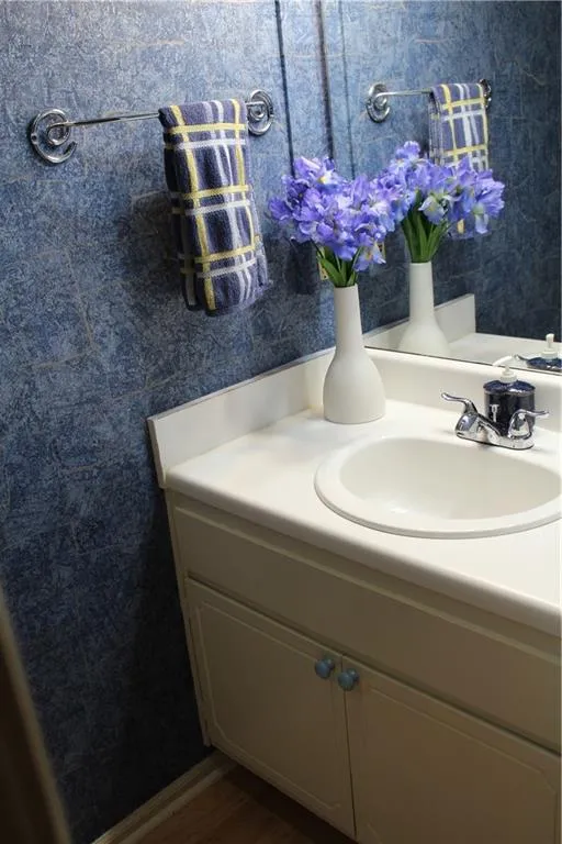 5571 Kingsport Drive Unit 19, Atlanta, Georgia 30342, 2 Bedrooms Bedrooms, ,1 BathroomBathrooms,Residential,Sold,5571 Kingsport Drive Unit 19,6545252