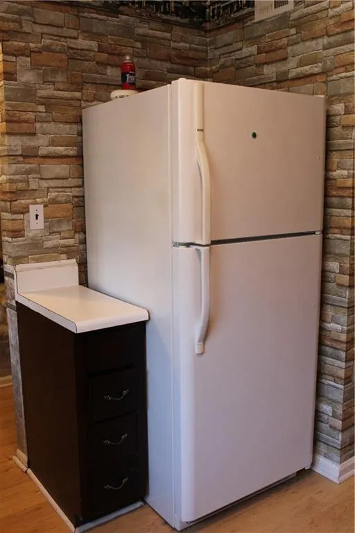 5571 Kingsport Drive Unit 19, Atlanta, Georgia 30342, 2 Bedrooms Bedrooms, ,1 BathroomBathrooms,Residential,Sold,5571 Kingsport Drive Unit 19,6545252