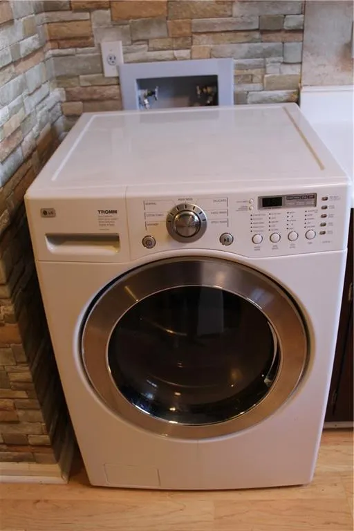 5571 Kingsport Drive Unit 19, Atlanta, Georgia 30342, 2 Bedrooms Bedrooms, ,1 BathroomBathrooms,Residential,Sold,5571 Kingsport Drive Unit 19,6545252