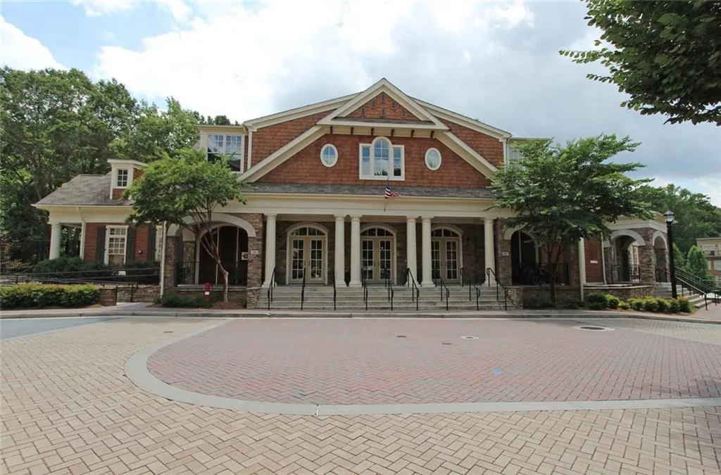 200 River Vista Drive Unit 121, Atlanta, Georgia 30339, 2 Bedrooms Bedrooms, ,2 BathroomsBathrooms,Residential,Sold,200 River Vista Drive Unit 121,5896095