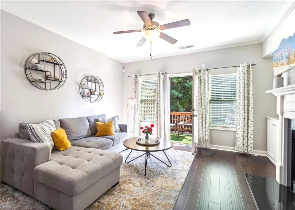 7315 Highland Bluff Unit #12, Atlanta, Georgia 30328, 3 Bedrooms Bedrooms, ,3 BathroomsBathrooms,Residential,Sold,7315 Highland Bluff Unit #12,7708582