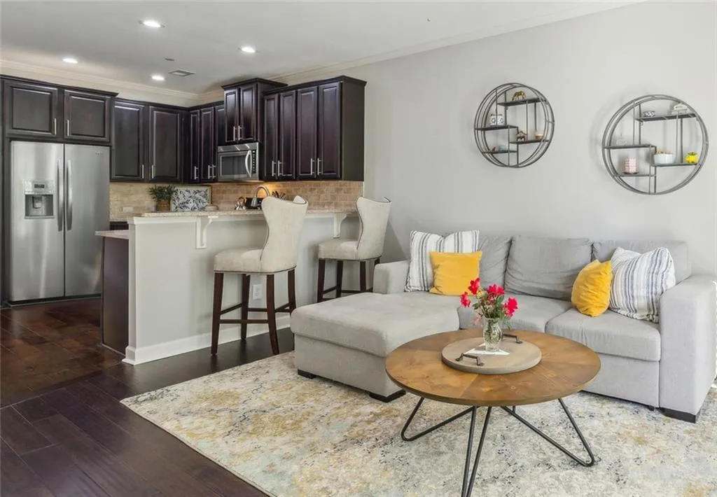 7315 Highland Bluff Unit #12, Atlanta, Georgia 30328, 3 Bedrooms Bedrooms, ,3 BathroomsBathrooms,Residential,Sold,7315 Highland Bluff Unit #12,7708582