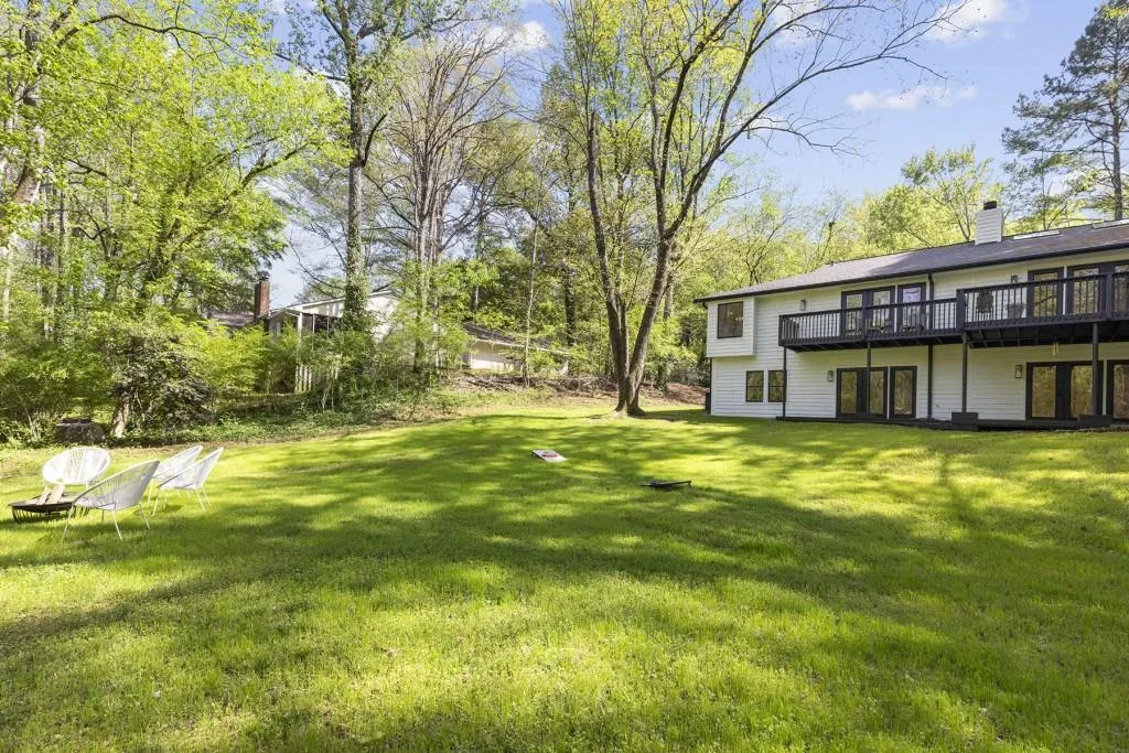 230 Mark Trail, Sandy Springs, Georgia 30328, 5 Bedrooms Bedrooms, ,4 BathroomsBathrooms,Residential,Sold,230 Mark Trail,6868878 230 Mark Trail, Sandy Springs, Georgia 30328, 5 Bedrooms Bedrooms, ,4 BathroomsBathrooms,Residential,Sold,230 Mark Trail,6868878