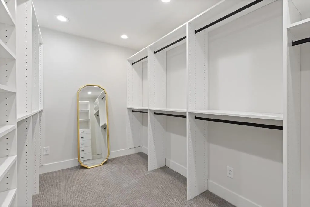 230 Mark Trail, Sandy Springs, Georgia 30328, 5 Bedrooms Bedrooms, ,4 BathroomsBathrooms,Residential,Sold,230 Mark Trail,6868878 230 Mark Trail, Sandy Springs, Georgia 30328, 5 Bedrooms Bedrooms, ,4 BathroomsBathrooms,Residential,Sold,230 Mark Trail,6868878