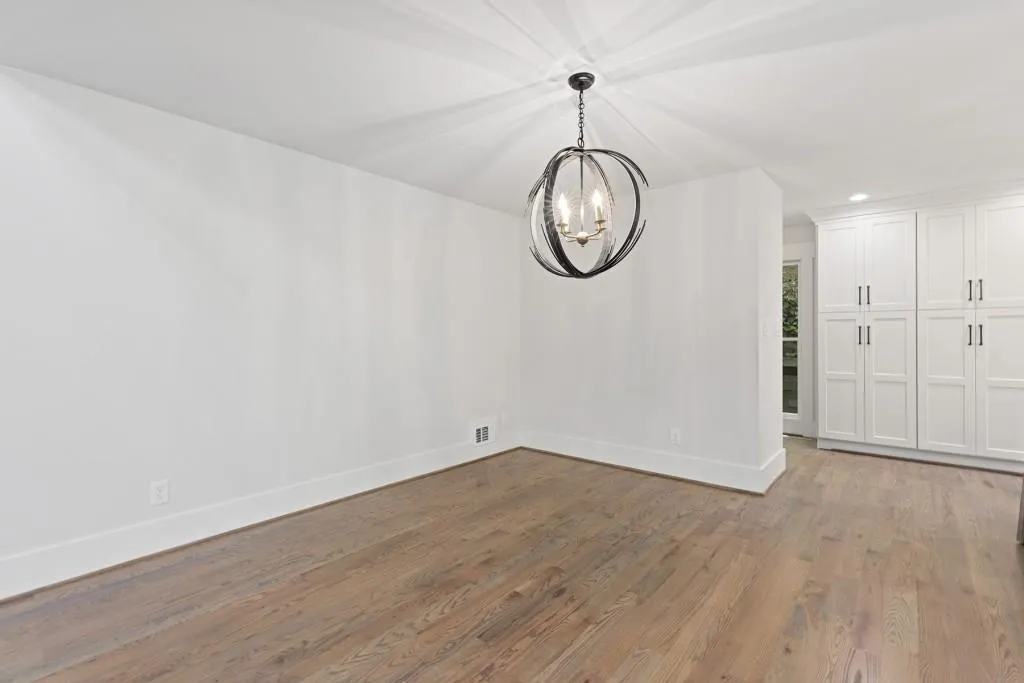 230 Mark Trail, Sandy Springs, Georgia 30328, 5 Bedrooms Bedrooms, ,4 BathroomsBathrooms,Residential,Sold,230 Mark Trail,6868878 230 Mark Trail, Sandy Springs, Georgia 30328, 5 Bedrooms Bedrooms, ,4 BathroomsBathrooms,Residential,Sold,230 Mark Trail,6868878