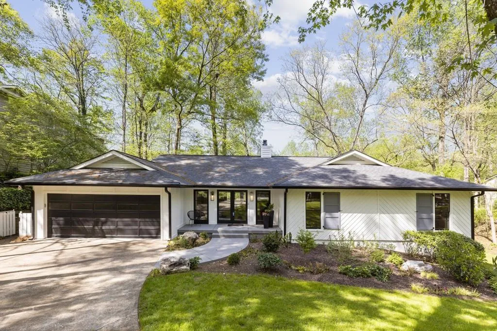 230 Mark Trail, Sandy Springs, Georgia 30328, 5 Bedrooms Bedrooms, ,4 BathroomsBathrooms,Residential,Sold,230 Mark Trail,6868878 230 Mark Trail, Sandy Springs, Georgia 30328, 5 Bedrooms Bedrooms, ,4 BathroomsBathrooms,Residential,Sold,230 Mark Trail,6868878