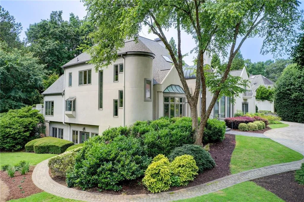 115 Cross Roads Court, Atlanta, Georgia 30327, 4 Bedrooms Bedrooms, ,4 BathroomsBathrooms,Residential,For Sale,115 Cross Roads Court,7589873