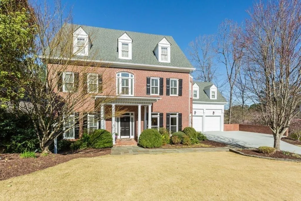 4520 Crestwicke Pointe, Atlanta, Georgia 30319, 5 Bedrooms Bedrooms, ,5 BathroomsBathrooms,Residential,Sold,4520 Crestwicke Pointe,6514060