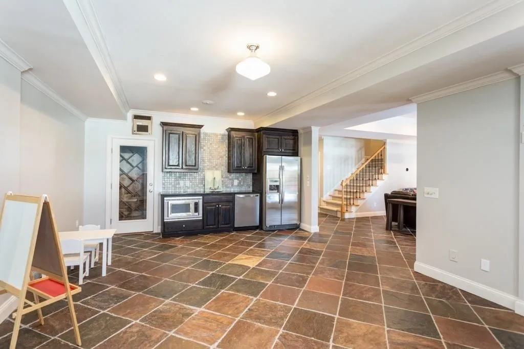 4520 Crestwicke Pointe, Atlanta, Georgia 30319, 5 Bedrooms Bedrooms, ,5 BathroomsBathrooms,Residential,Sold,4520 Crestwicke Pointe,6514060