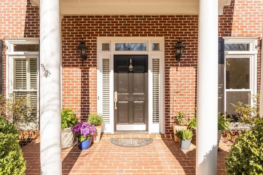 4520 Crestwicke Pointe, Atlanta, Georgia 30319, 5 Bedrooms Bedrooms, ,5 BathroomsBathrooms,Residential,Sold,4520 Crestwicke Pointe,6514060