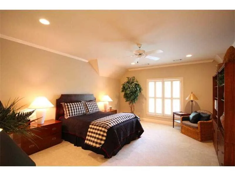 6057 Heards Drive, Sandy Springs, Georgia 30328, 6 Bedrooms Bedrooms, ,5 BathroomsBathrooms,Residential,Sold,6057 Heards Drive,5586077
