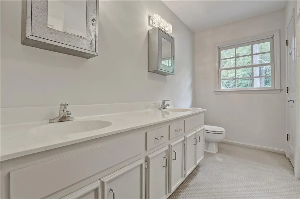6280 Blackwater Trail, Sandy Springs, Georgia 30328, 5 Bedrooms Bedrooms, ,3 BathroomsBathrooms,Residential,Sold,6280 Blackwater Trail,5839868