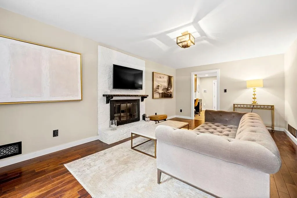 7520 Winters Chapel Road, Sandy Springs, Georgia 30350, 4 Bedrooms Bedrooms, ,2 BathroomsBathrooms,Residential,Sold,7520 Winters Chapel Road,7178143