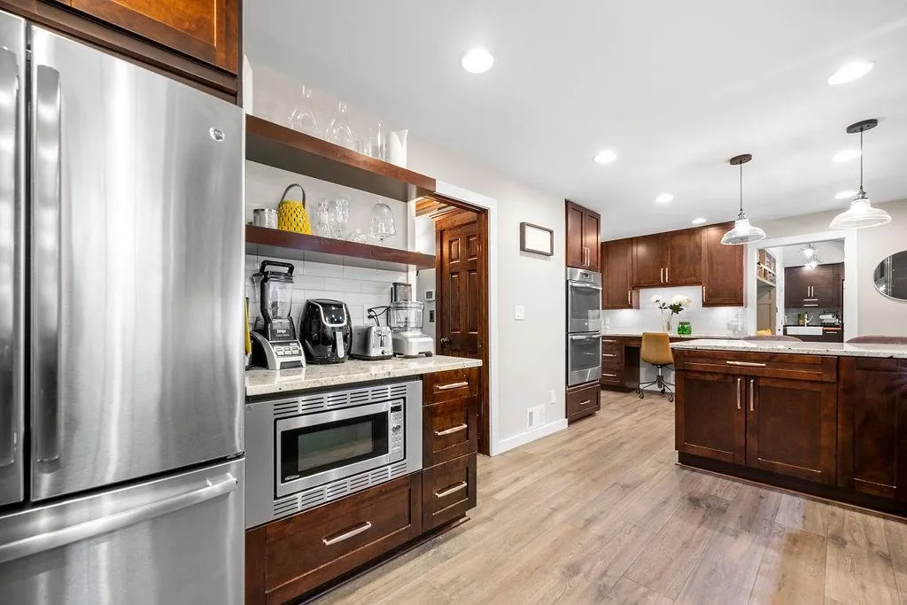 7520 Winters Chapel Road, Sandy Springs, Georgia 30350, 4 Bedrooms Bedrooms, ,2 BathroomsBathrooms,Residential,Sold,7520 Winters Chapel Road,7178143