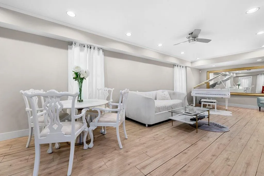 7520 Winters Chapel Road, Sandy Springs, Georgia 30350, 4 Bedrooms Bedrooms, ,2 BathroomsBathrooms,Residential,Sold,7520 Winters Chapel Road,7178143