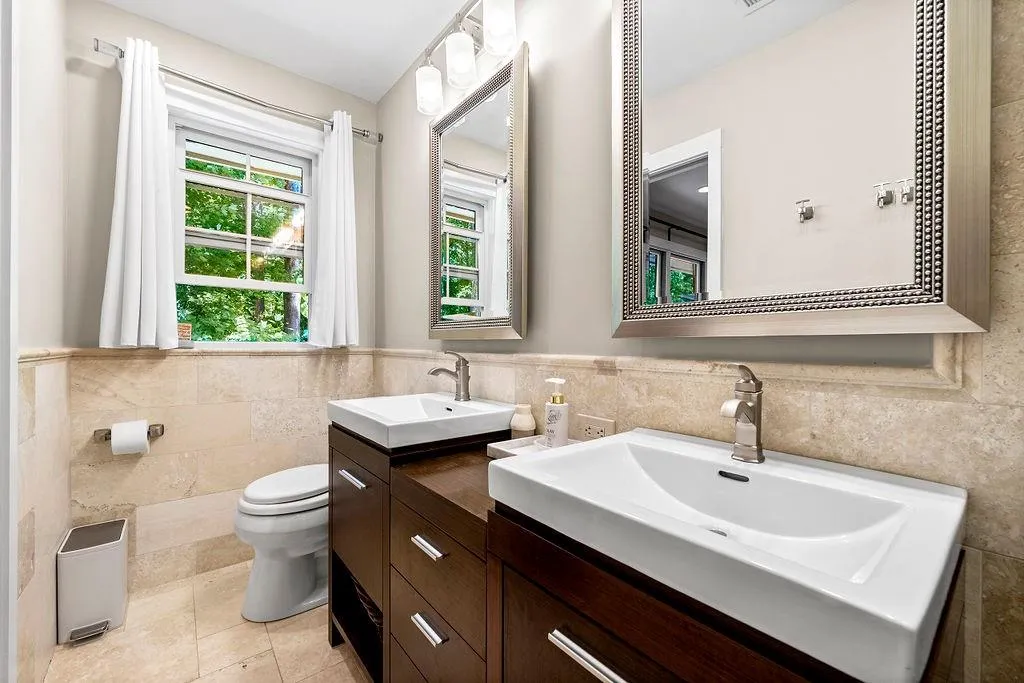 7520 Winters Chapel Road, Sandy Springs, Georgia 30350, 4 Bedrooms Bedrooms, ,2 BathroomsBathrooms,Residential,Sold,7520 Winters Chapel Road,7178143